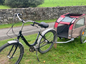 Bike with dog trailer